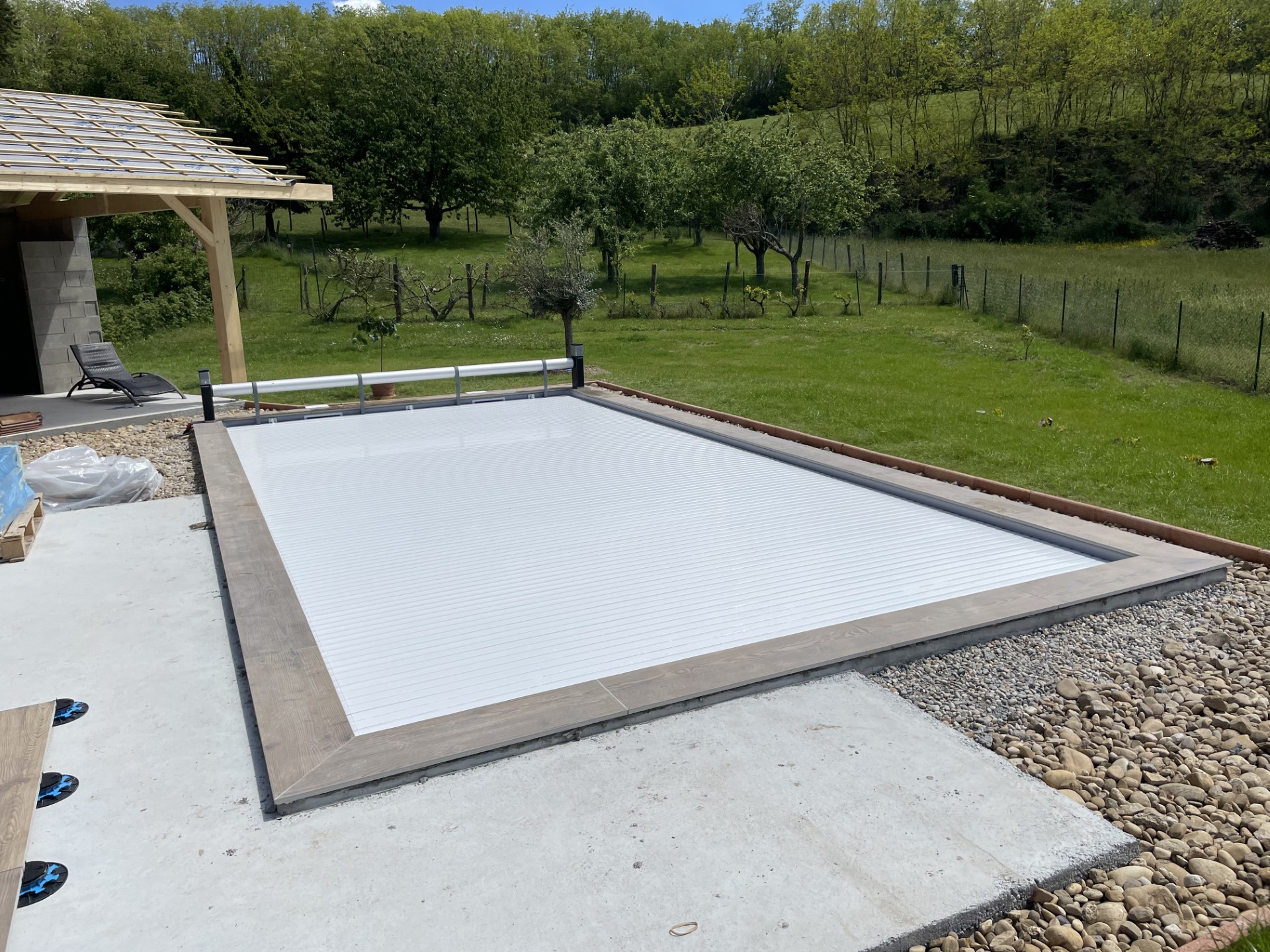 Volet roulant piscine fermé